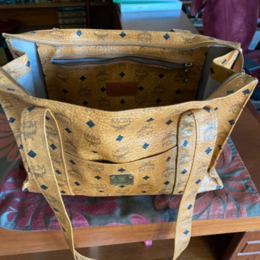 MCM Shoulder Bag - GREAT condition GREAT PRICE -